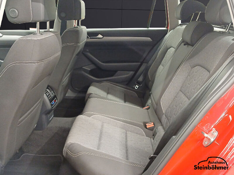 Volkswagen Passat Variant Business 2.0TDI DSG Navi LED