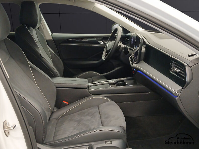 Volkswagen Passat Business 1.5TSI DSG eHybrid LED NAV AHK