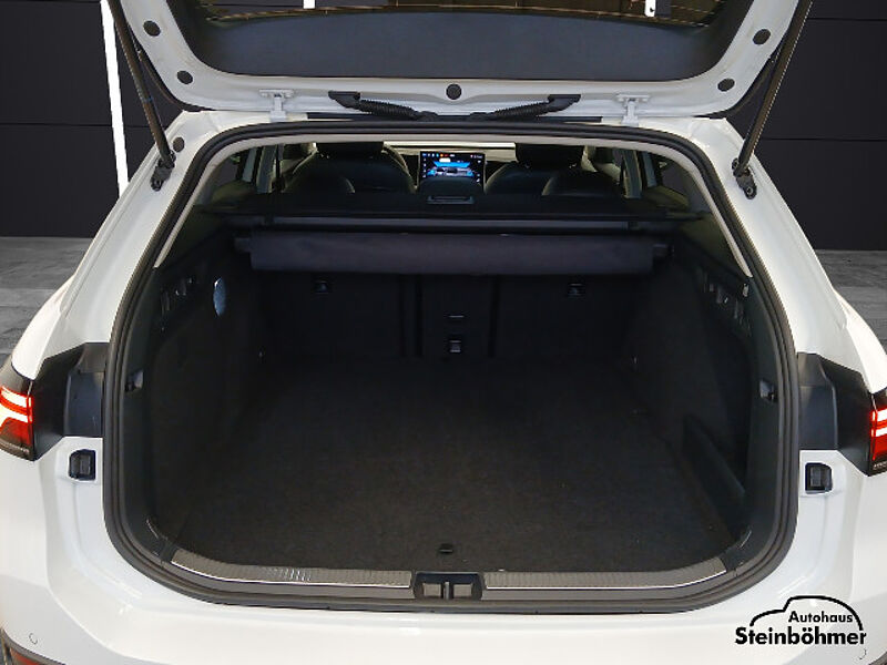 Volkswagen Passat Business 1.5TSI DSG eHybrid LED NAV AHK