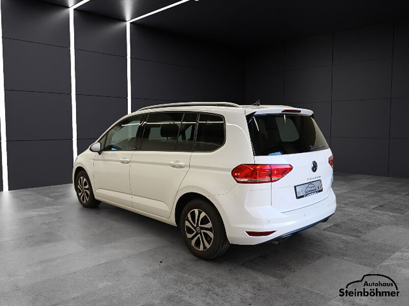 Volkswagen Touran Active 2.0TDI DSG NAV AHK ACC SHZ