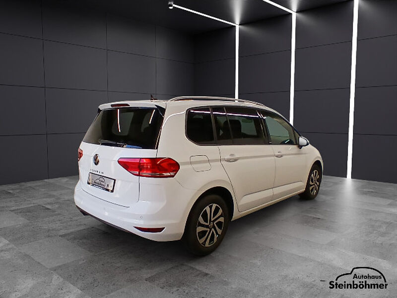 Volkswagen Touran Active 2.0TDI DSG NAV AHK ACC SHZ