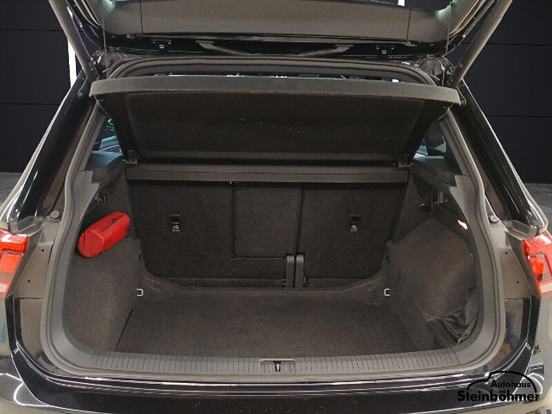 Volkswagen Tiguan Active 1.5TSI DSG Navi LED AHK HUD