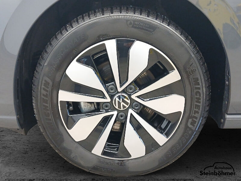 Volkswagen Golf GOAL 1.5eTSI DSG LEDPlus NAV AHK RearView