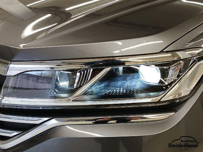 Volkswagen Touareg R-Line AHK Pano Standhzg HUD Luftf.