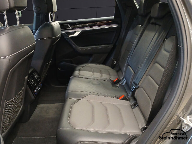 Volkswagen Touareg R-Line AHK Pano Standhzg HUD Luftf.