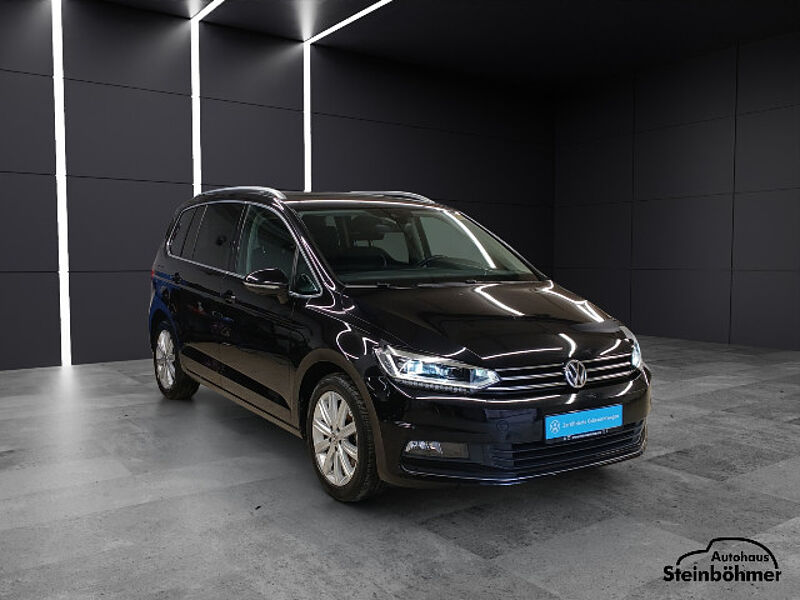 Volkswagen Touran Highline 1.5TSi DSG Navi LED AHK RearView
