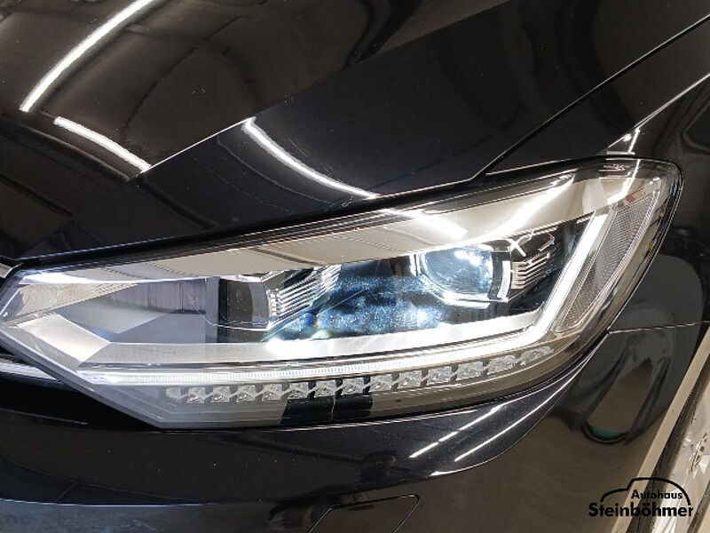 Volkswagen Touran Highline 1.5TSi DSG Navi LED AHK RearView