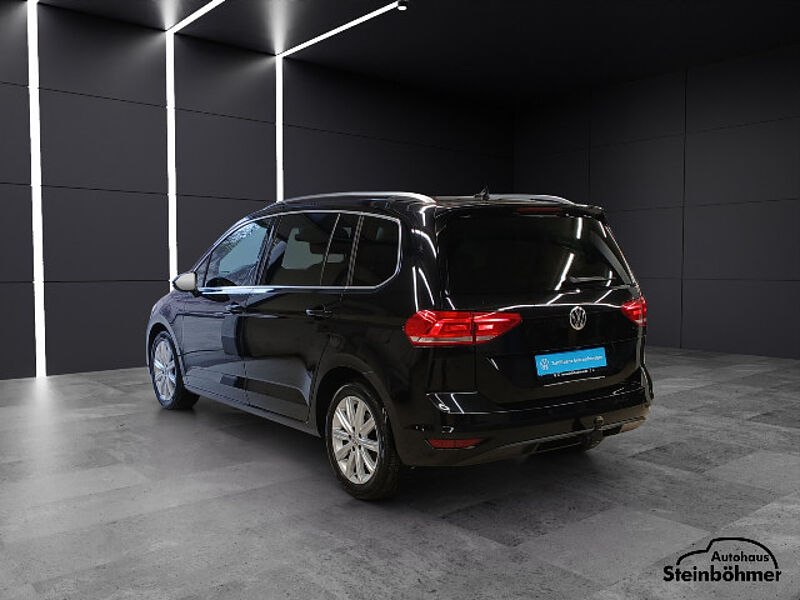 Volkswagen Touran Highline 1.5TSi DSG Navi LED AHK RearView