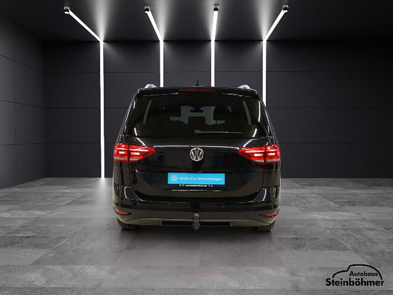 Volkswagen Touran Highline 1.5TSi DSG Navi LED AHK RearView
