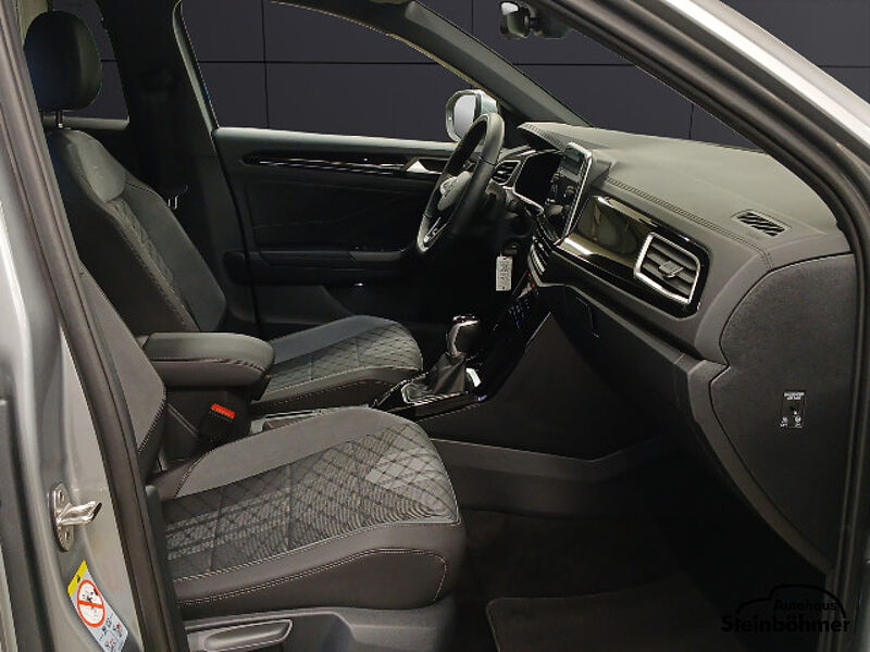 Volkswagen T-Roc R-Line 1.5TSI DSG Navi LEDSitzhzg. AppCon.