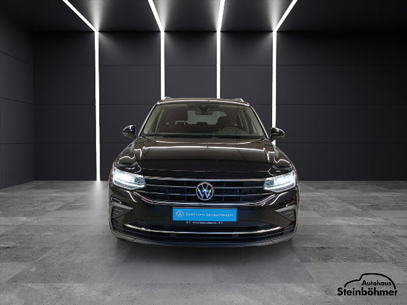 Volkswagen Tiguan Active 1.5TSI DSG Navi LED RearView