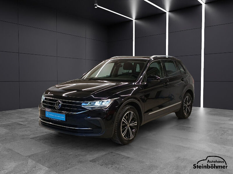 Volkswagen Tiguan Active 1.5TSI DSG Navi LED RearView