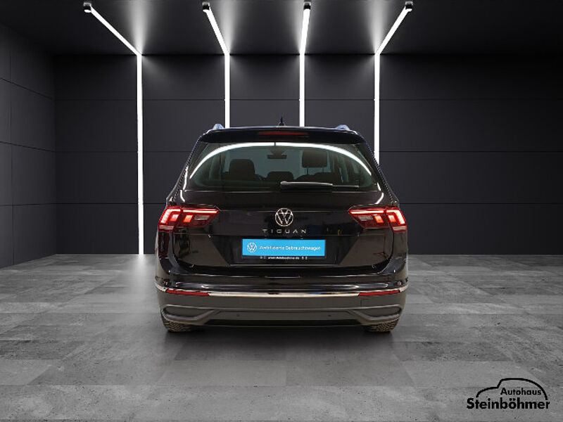 Volkswagen Tiguan Active 1.5TSI DSG Navi LED RearView