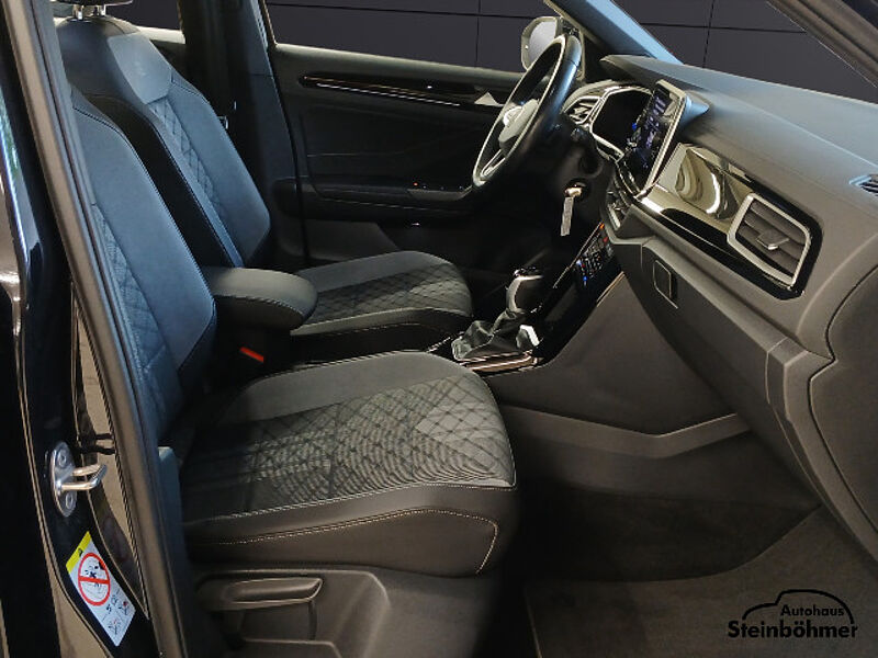 Volkswagen T-Roc R-Line 1.5TSI DSG Navi IQLight RearView