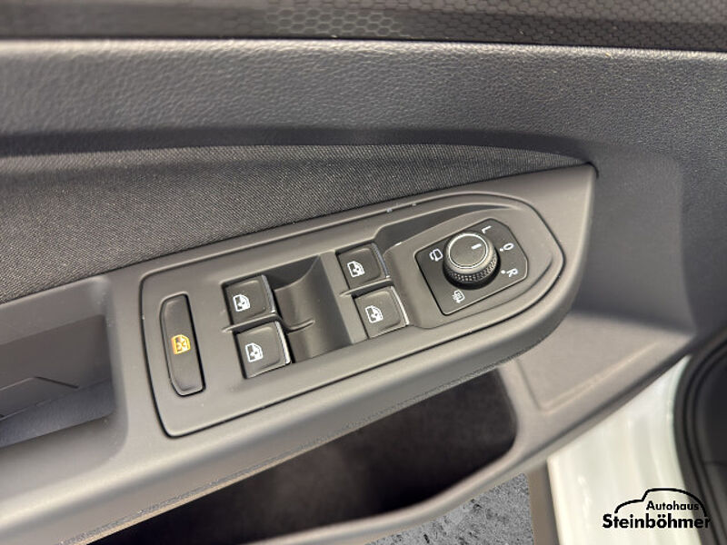 Volkswagen Golf GTI 2.0TSI DSG NAV ACC SideAssist
