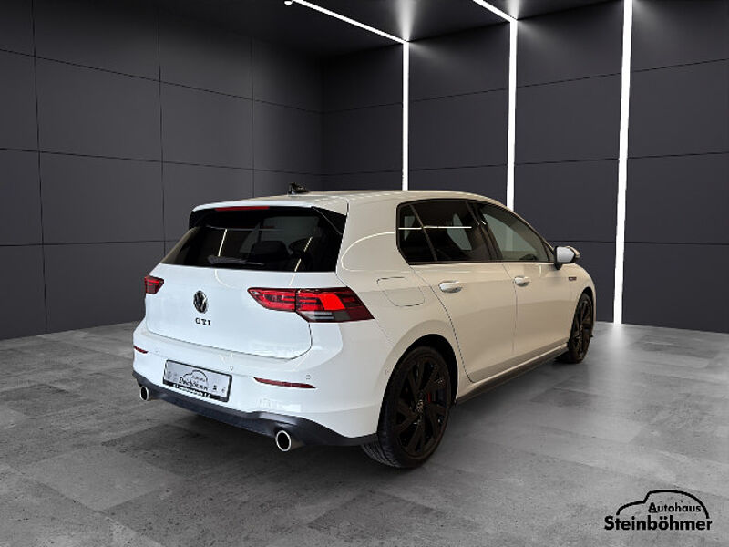 Volkswagen Golf GTI 2.0TSI DSG NAV ACC SideAssist