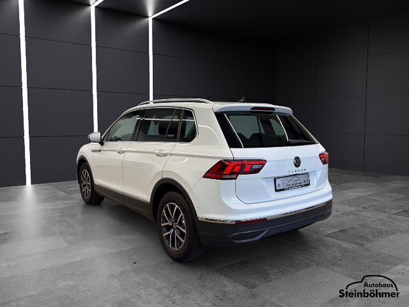 Volkswagen Tiguan Life 2.0TDI DSG LED NAV AHK ACC SHZ