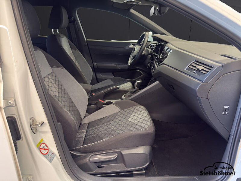 Volkswagen Taigo R-Line 1.0TSI DSG IQ. Light NAV SHZ