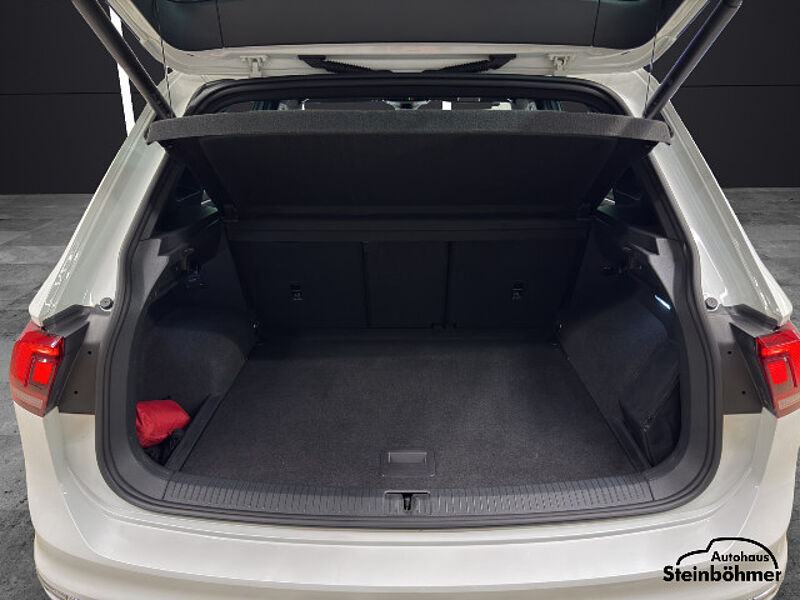 Volkswagen Tiguan R-Line 2.0TDI DSG Navi Matrix-LED AHK