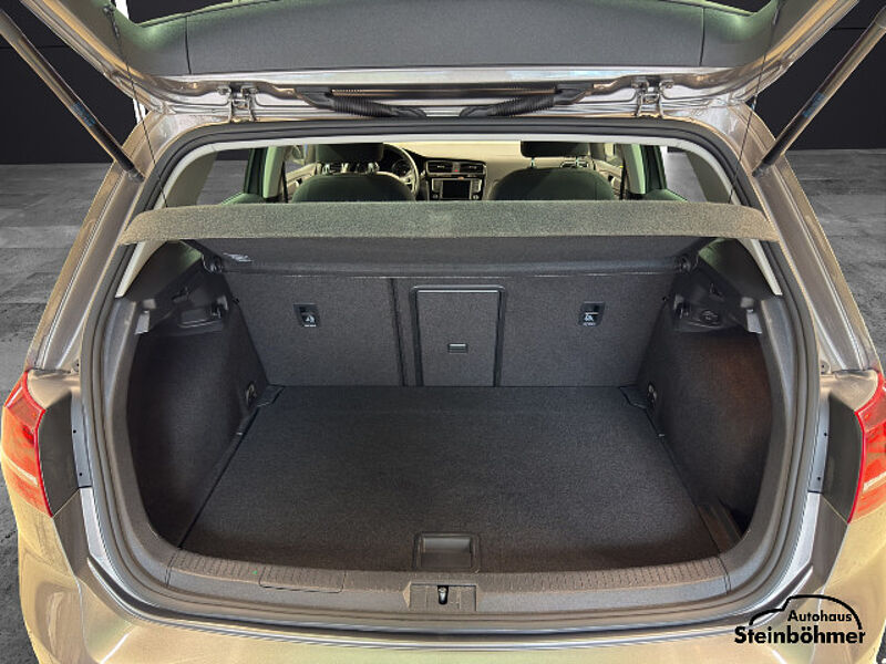 Volkswagen Golf Allstar 1.4TSI DSG AHK RearView SHZ