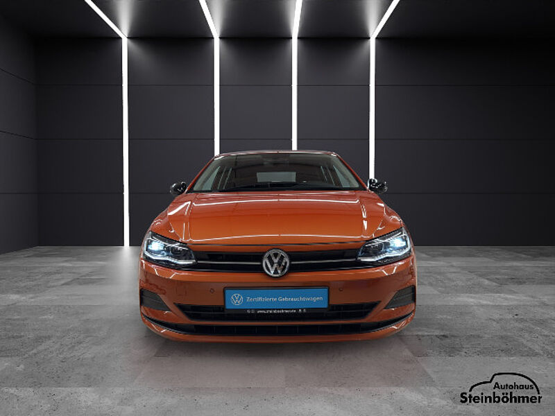 Volkswagen Polo IQ. DRIVE 1.0TSI LED RearView SHZ AppCon