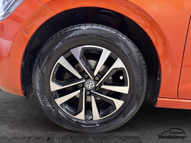 Volkswagen Polo IQ. DRIVE 1.0TSI LED RearView SHZ AppCon