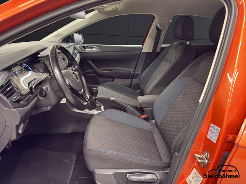Volkswagen Polo IQ. DRIVE 1.0TSI LED RearView SHZ AppCon