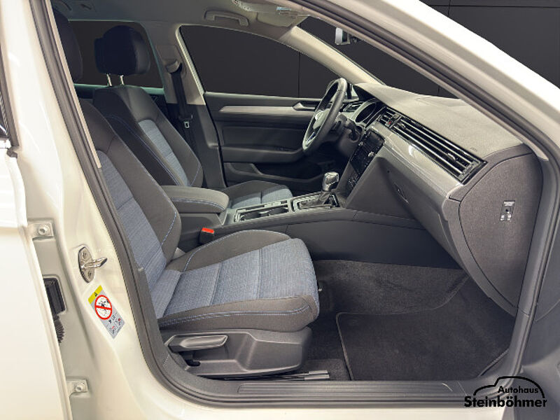 Volkswagen Passat Variant GTE Navi LED RearView ACC