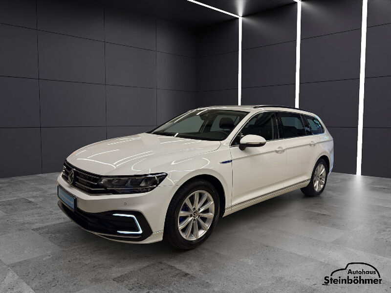 Volkswagen Passat Variant GTE Navi LED RearView ACC