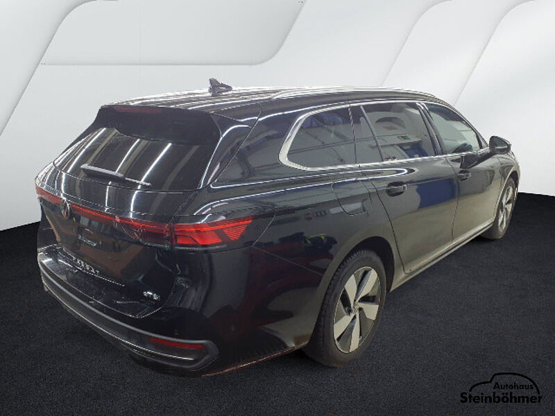 Volkswagen Passat Business 1.5eTSI DSG LED NAV AHK ACC