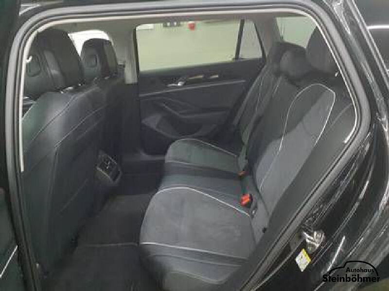 Volkswagen Passat Business 1.5eTSI DSG LED NAV AHK ACC