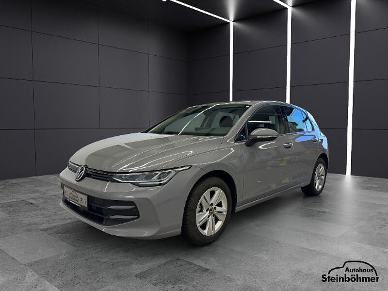 Volkswagen Golf Life 1.5TSI LED NAV ACC SHZ AppCon