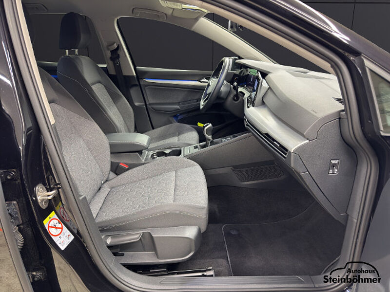 Volkswagen Golf MOVE 1.5TSI Navi LED Sitzhzg. ACC AppCon