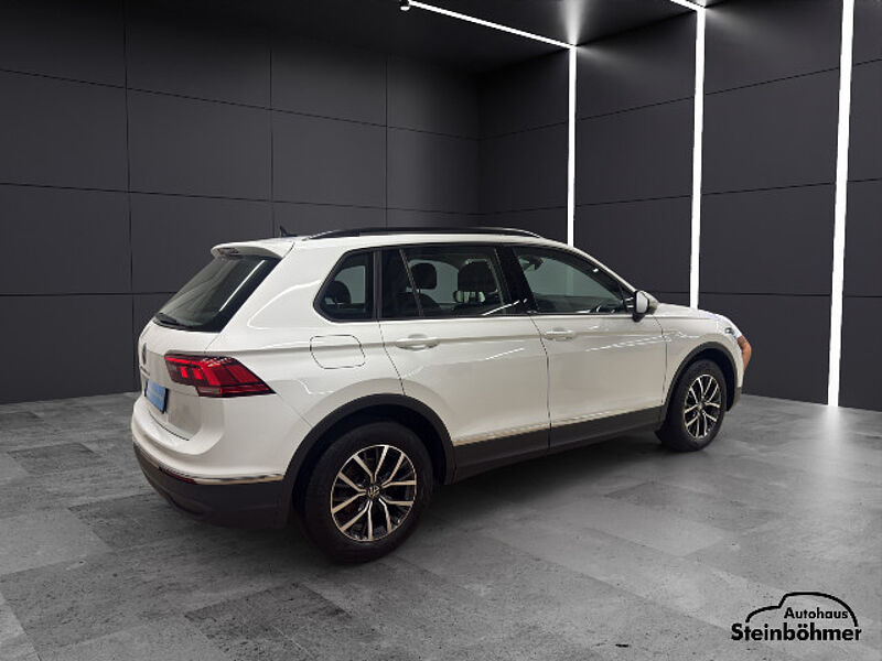 Volkswagen Tiguan Life 2.0TDI DSG Navi LED Sitzhzg. ACC