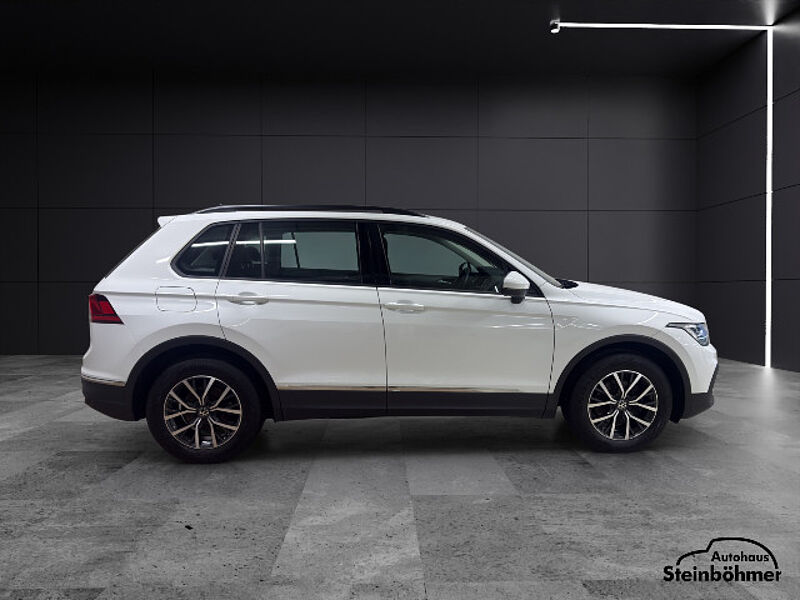 Volkswagen Tiguan Life 2.0TDI DSG Navi LED Sitzhzg. ACC