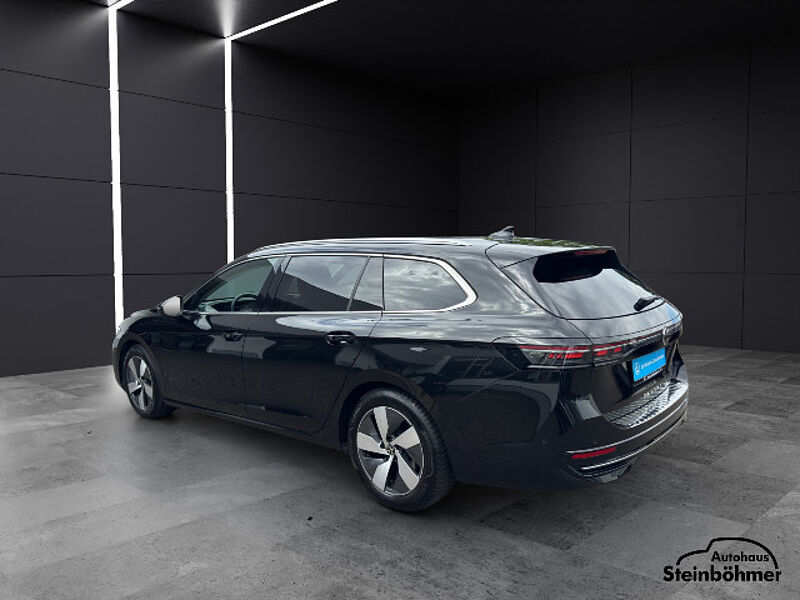 Volkswagen Passat Elegance 2.0TDI Navi AHK IQLight AreaView