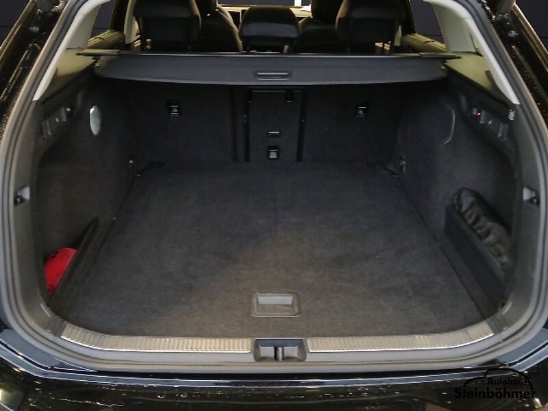 Volkswagen Passat Elegance 2.0TDI Navi AHK IQLight AreaView