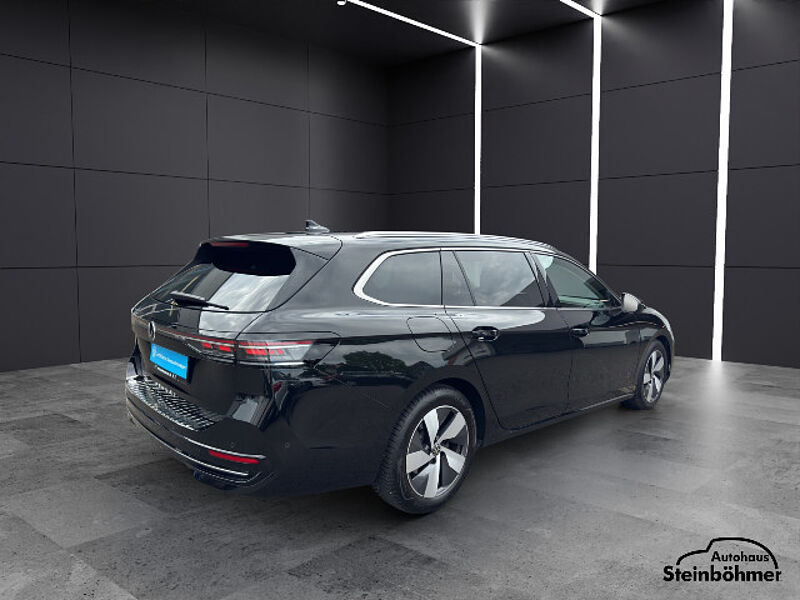 Volkswagen Passat Elegance 2.0TDI Navi AHK IQLight AreaView