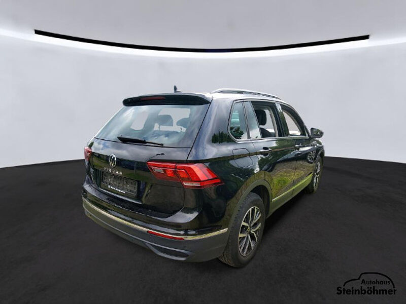 Volkswagen Tiguan Life 2.0TDI DSG LED NAV ACC SHZ RearView