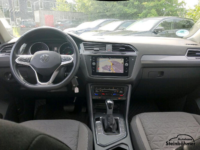 Volkswagen Tiguan Life 2.0TDI DSG LED NAV ACC SHZ RearView