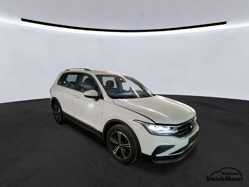 Volkswagen Tiguan Move 1.5TSI DSG LED NAV AHK ACC RearView