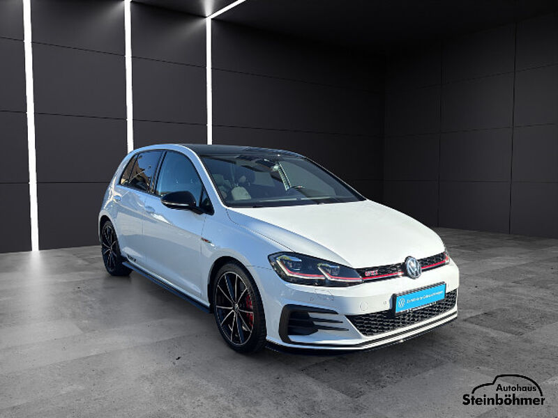 Volkswagen Golf GTI TCR DSG ACC Pano RearView Navi