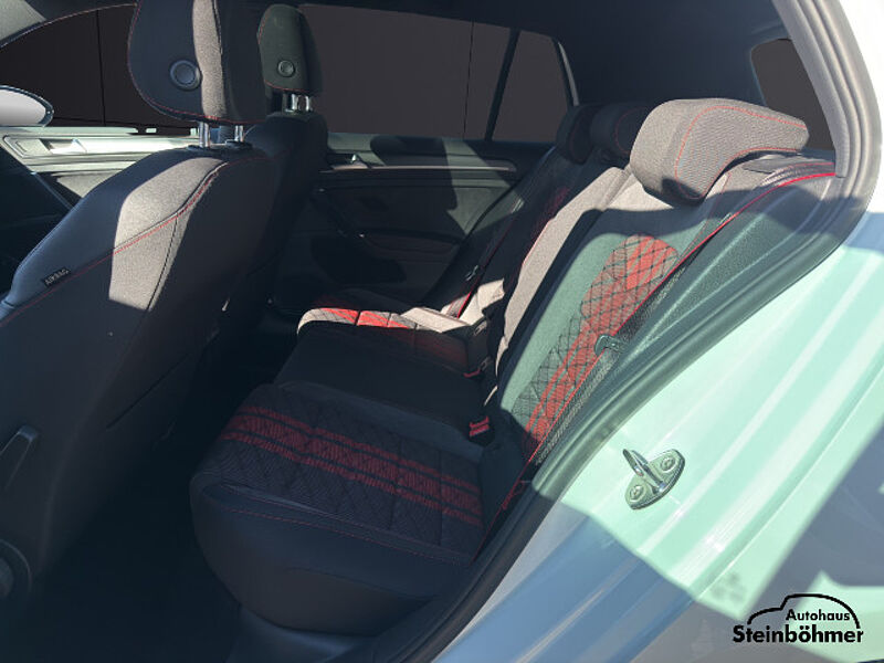 Volkswagen Golf GTI TCR DSG ACC Pano RearView Navi