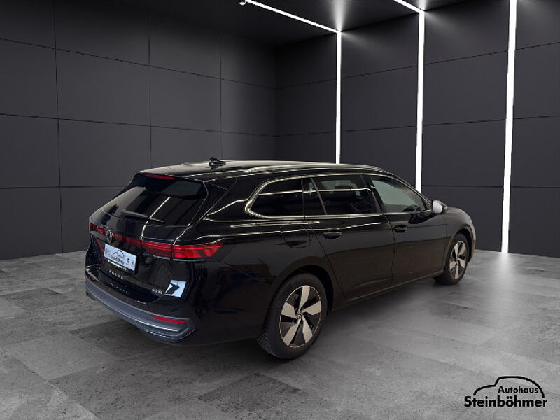 Volkswagen Passat Business 1.5eTSI DSG LED NAV AHK ACC