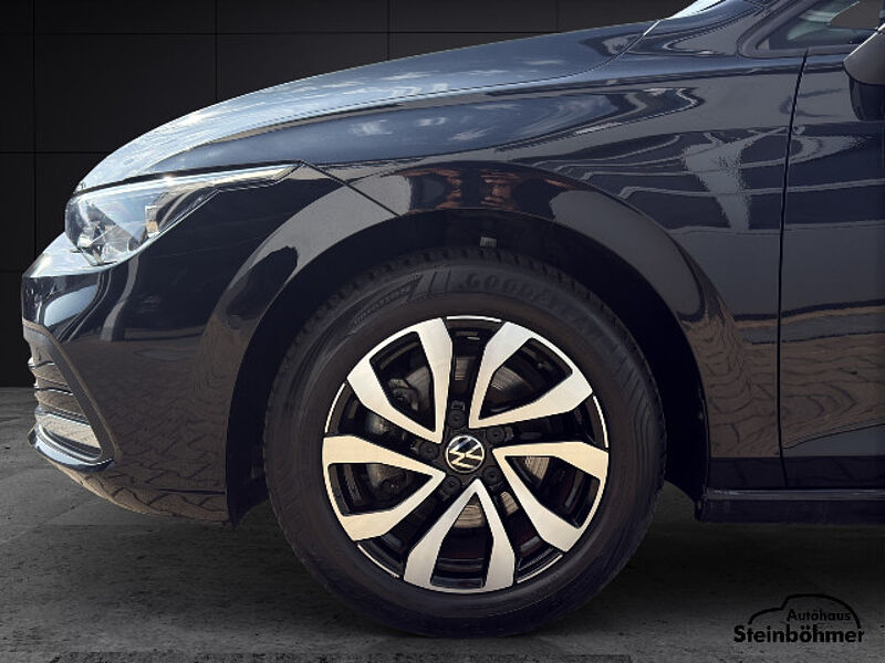 Volkswagen Golf ACTIVE 1.5TSI Navi LED-Plus Standhzg Kamera