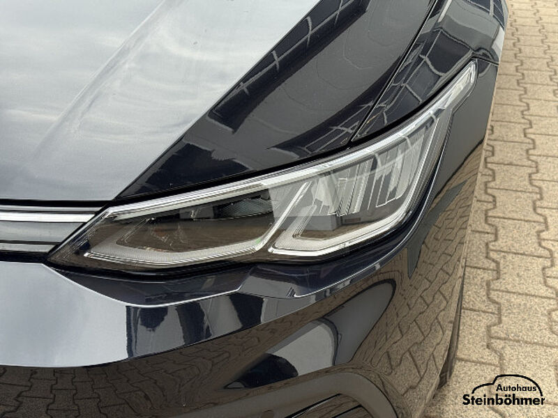Volkswagen Golf Life 2.0TDI DSG Navi Pano LED Kamera