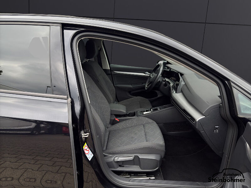 Volkswagen Golf Life 2.0TDI DSG Navi Pano LED Kamera