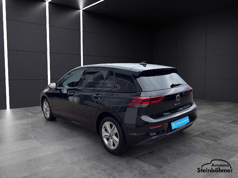 Volkswagen Golf Life 2.0TDI DSG Navi Pano LED Kamera