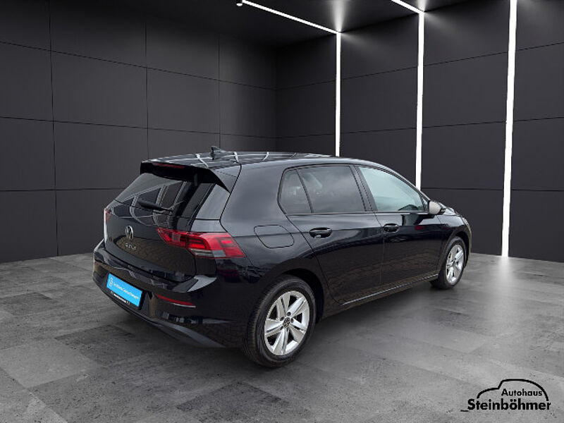Volkswagen Golf Life 2.0TDI DSG Navi Pano LED Kamera