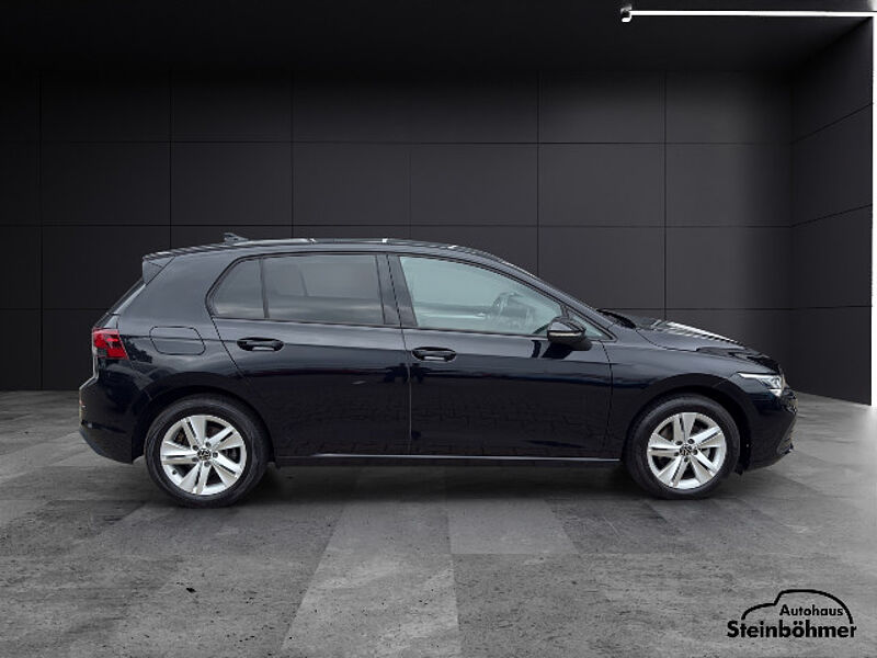 Volkswagen Golf Life 2.0TDI DSG Navi Pano LED Kamera